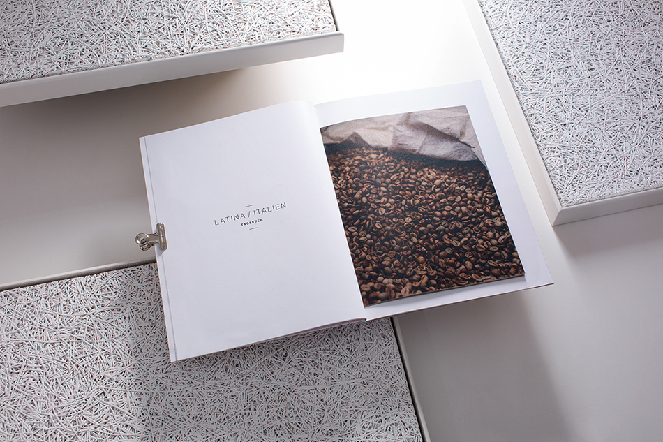 成都摩品,咖啡包装设计,咖啡VI设计,咖啡画册,饮品包装设计,饮品VI设计,成都VI设计公司,成都广告公司,企业标志设计,LOGO设计公司,企业画册设计,成都包装设计,www.mopin.cc 