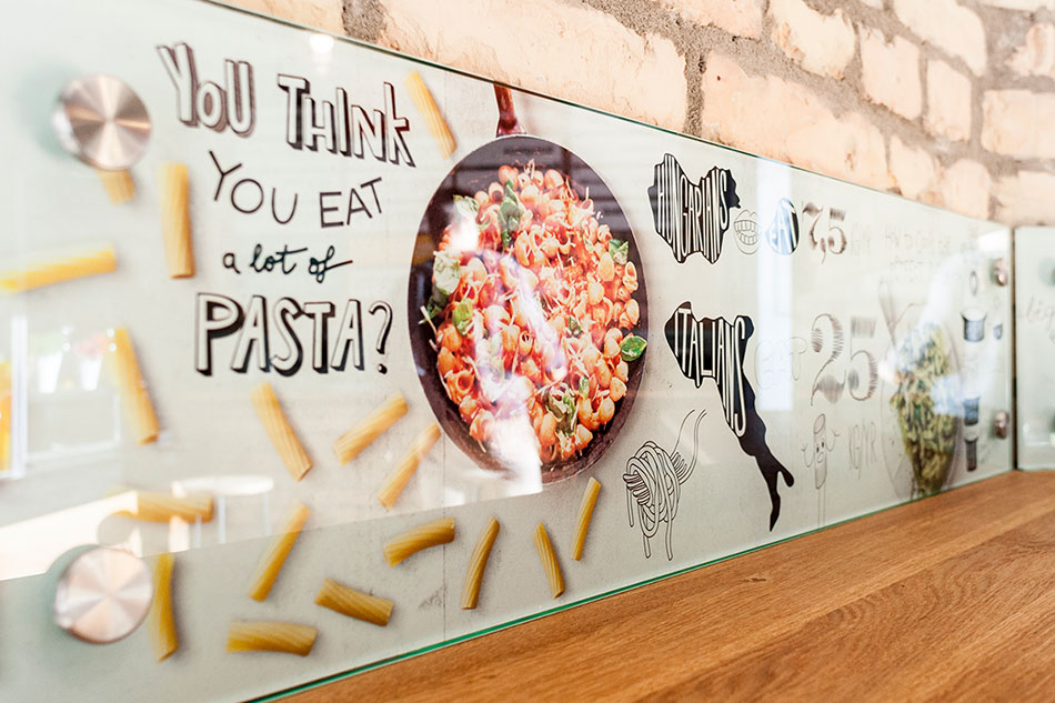 餐厅VI设计,快餐品牌形象,成都VI设计公司,成都广告公司,企业标志设计,LOGO设计公司,专卖店设计,商业空间设计,成都品牌设计,www.mopin.cc 