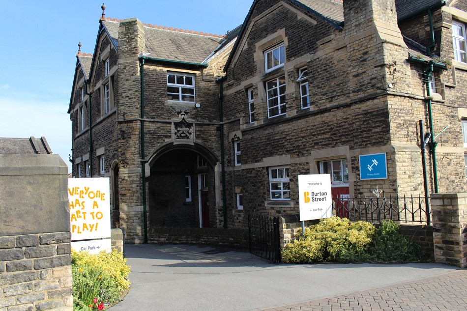 品牌形象设计,公司logo设计,Burton Street身体障碍公益组织