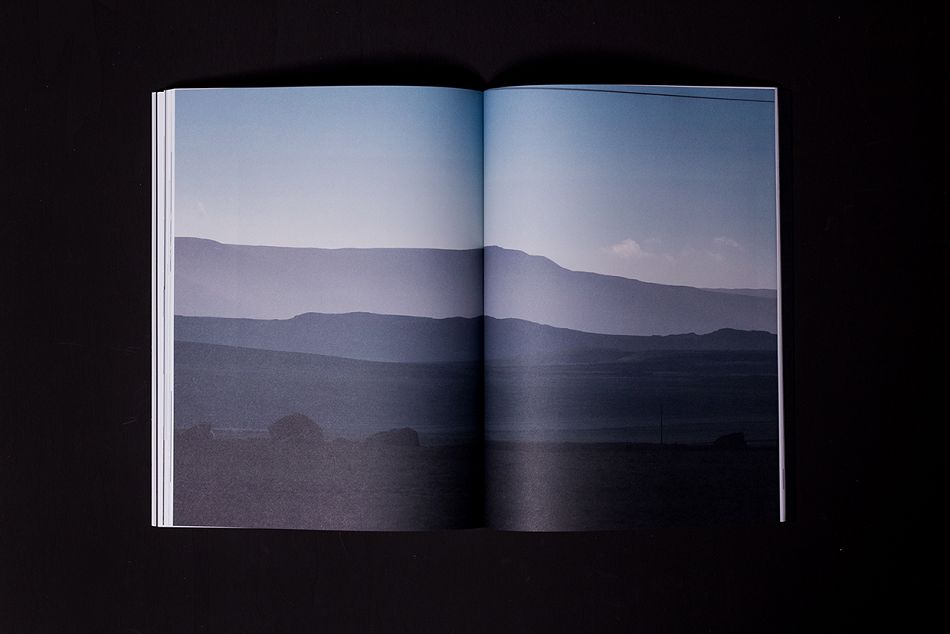 成都摩品画册设计公司-AN EYE ON视觉设计文化杂志：环境及文化对设计师的影响